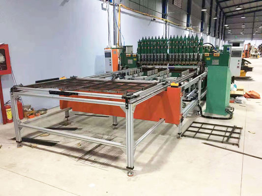 Variable Frequenz-industrielles Stellen-Schweißer-Gantry Type Row-Schweißgerät 150KVA